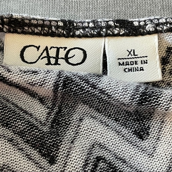 CATO black and white chevron one shoulder top - Picture 8 of 9
